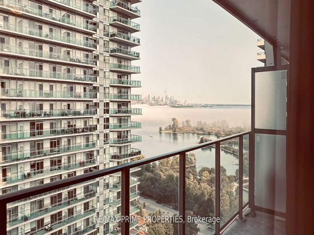 1714 - 30 Shore Breeze Dr
