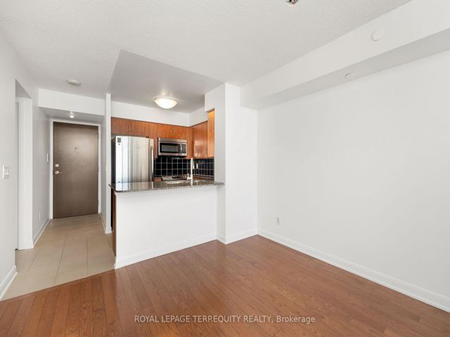 1803 - 205 Sherway Gardens Rd