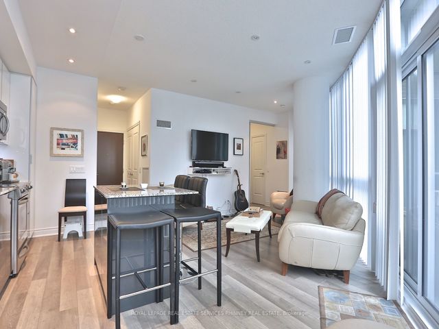 435 - 80 Marine Parade Dr