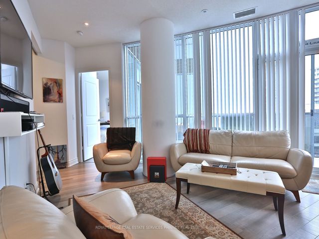 435 - 80 Marine Parade Dr