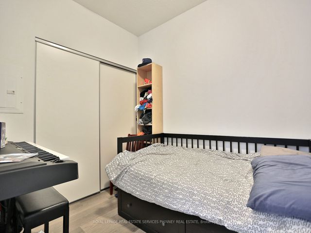 435 - 80 Marine Parade Dr