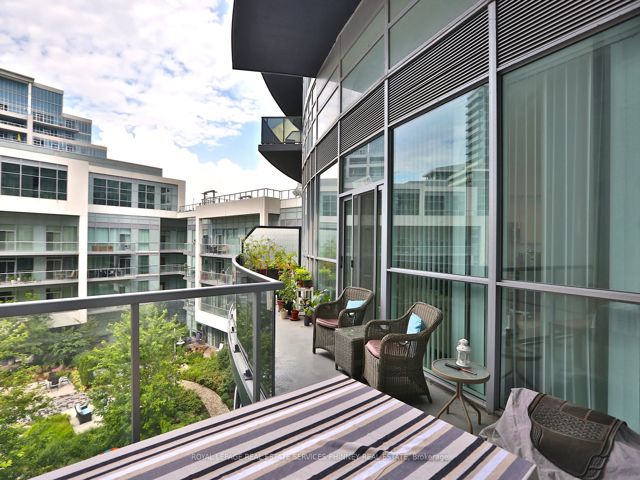 435 - 80 Marine Parade Dr