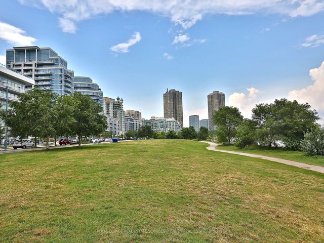 435 - 80 Marine Parade Dr