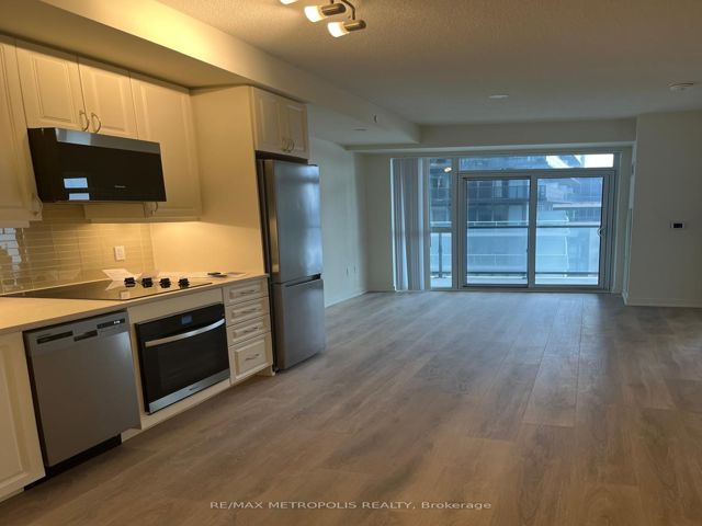 1007 - 38 Annie Craig Dr