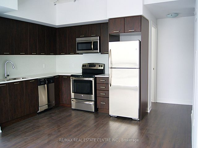 1602 - 2220 Lakeshore Blvd W