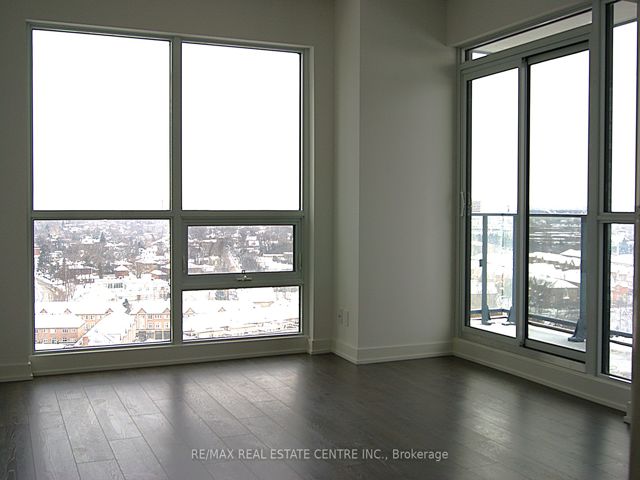 1602 - 2220 Lakeshore Blvd W
