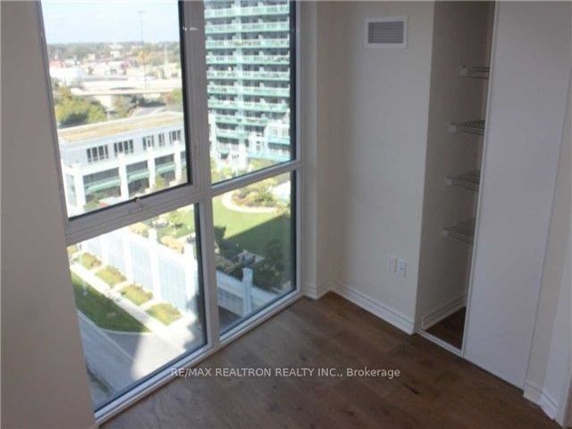 1106 - 39 Annie Craig Dr