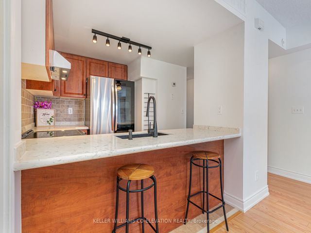 2034 - 3025 Finch Ave W