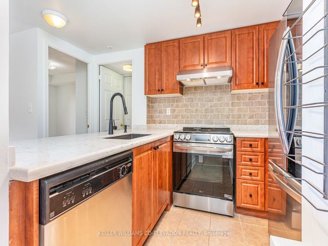 2034 - 3025 Finch Ave W
