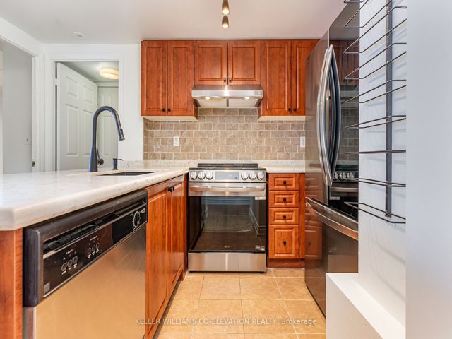 2034 - 3025 Finch Ave W