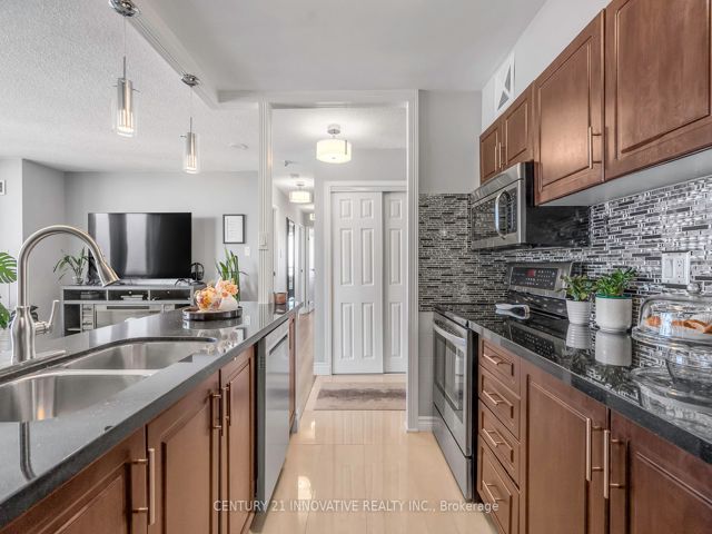 1702 - 3077 Weston Rd