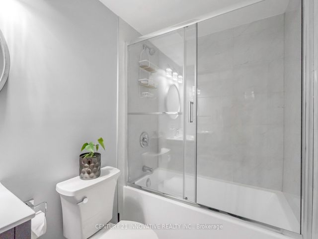 1702 - 3077 Weston Rd