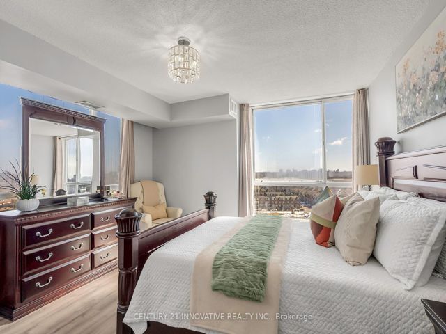 1702 - 3077 Weston Rd