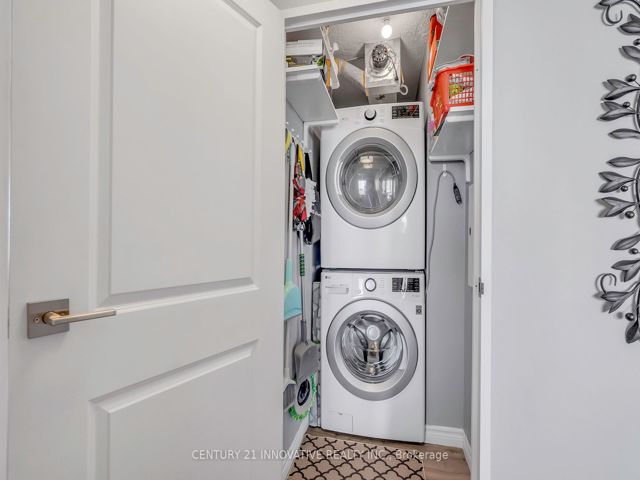 1702 - 3077 Weston Rd