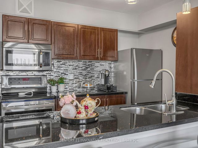 1702 - 3077 Weston Rd