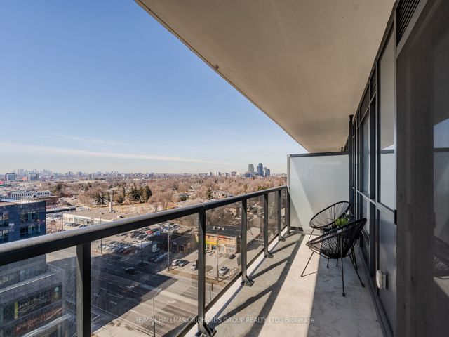 1112 - 30 Samuel Wood Way