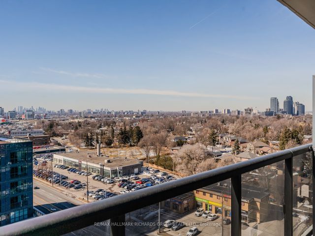 1112 - 30 Samuel Wood Way