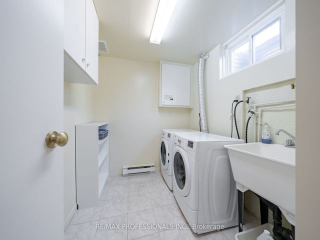 52 - 580 Renforth Dr