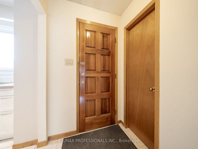 52 - 580 Renforth Dr