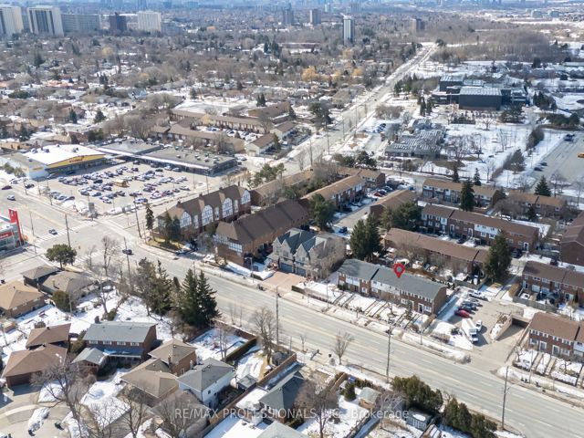 52 - 580 Renforth Dr