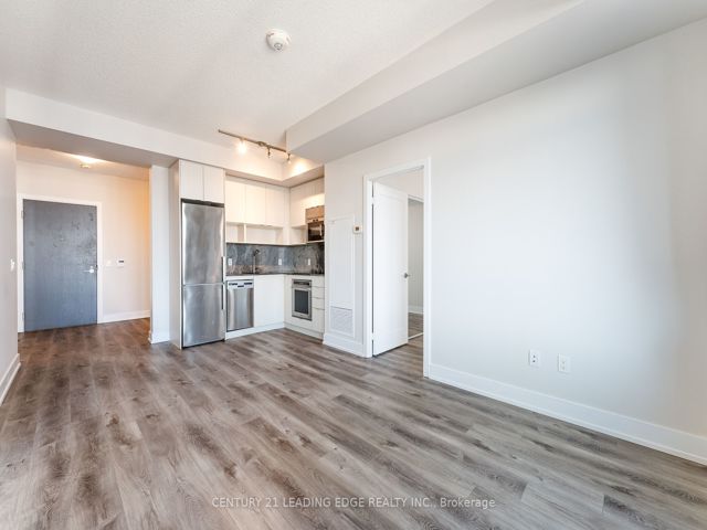 3807 - 7 Mabelle Ave
