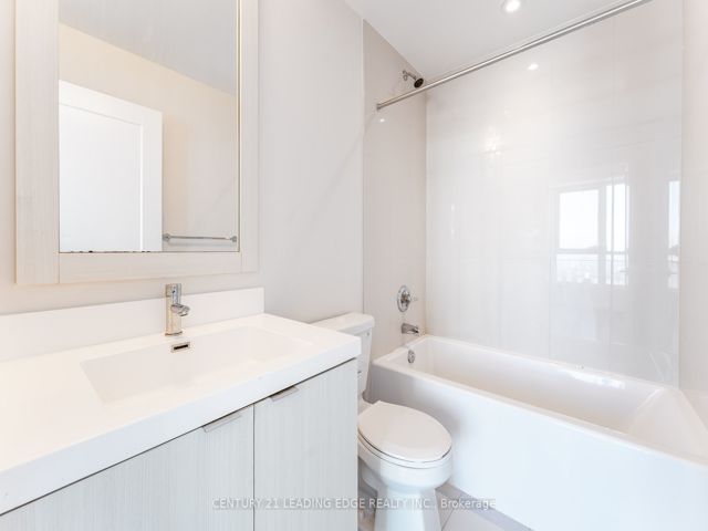 3807 - 7 Mabelle Ave