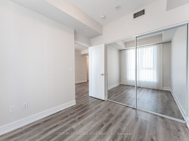 3807 - 7 Mabelle Ave