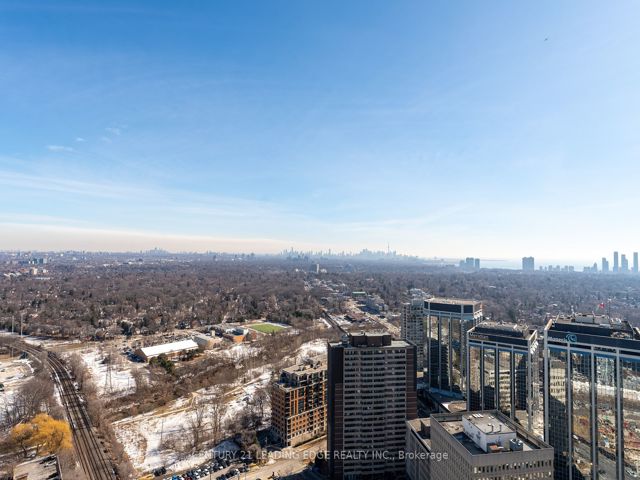 3807 - 7 Mabelle Ave