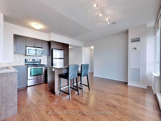 1205 - 15 Legion Rd