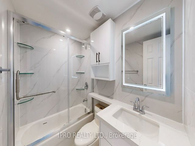 2002 - 390 Dixon Rd