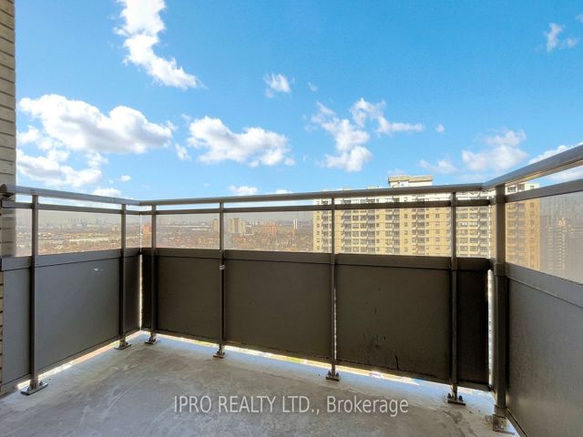 2002 - 390 Dixon Rd
