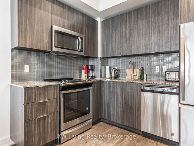 226 - 30 Shore Breeze Dr