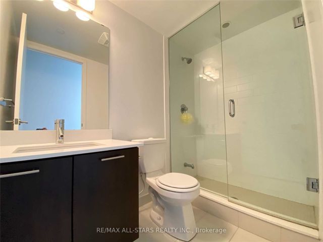 3709 - 2220 Lake Shore Blvd W