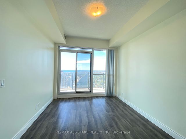 3709 - 2220 Lake Shore Blvd W