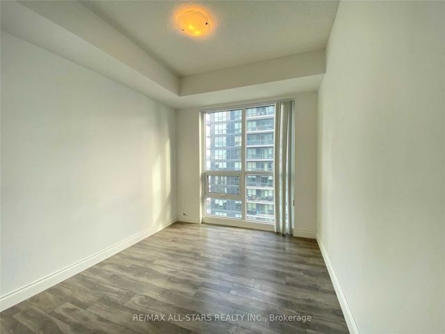 3709 - 2220 Lake Shore Blvd W