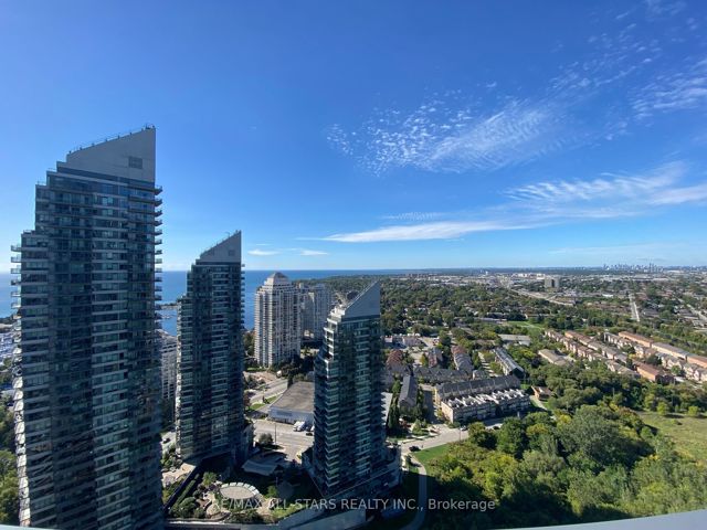 3709 - 2220 Lake Shore Blvd W