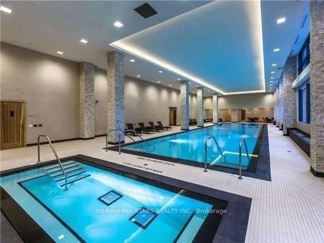 3709 - 2220 Lake Shore Blvd W