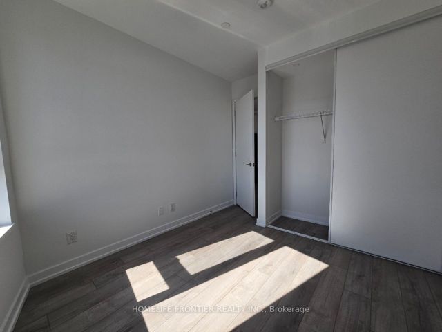 815 - 3100 Keele St