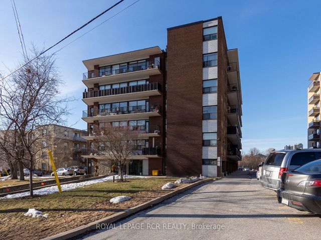 205 - 50 Gulliver Rd