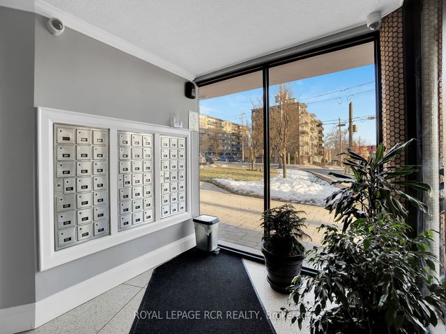 205 - 50 Gulliver Rd