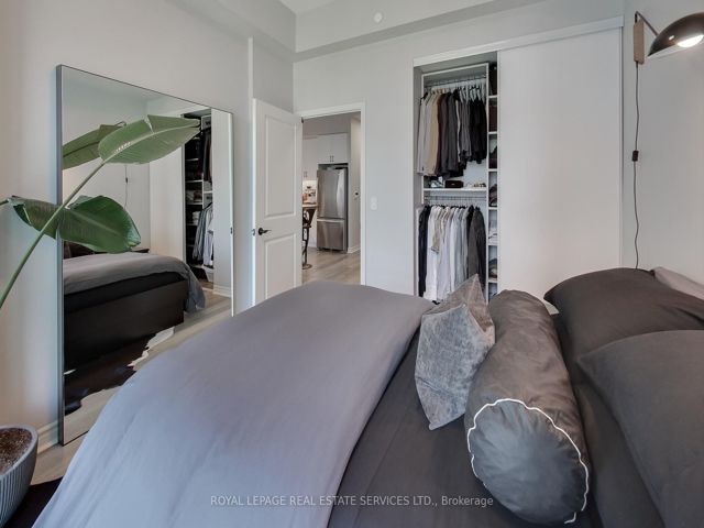1608 - 39 Annie Craig Dr