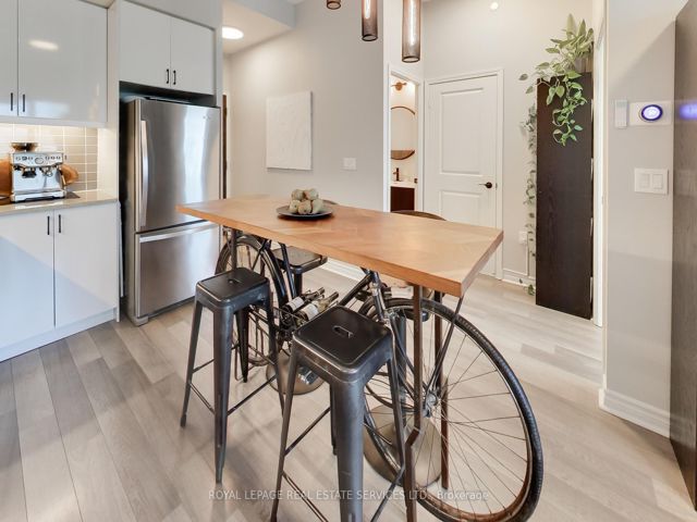 1608 - 39 Annie Craig Dr