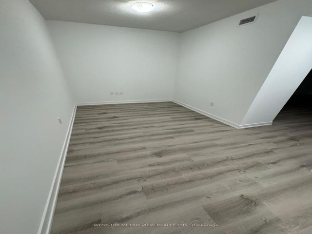 518 - 556 Marlee Ave