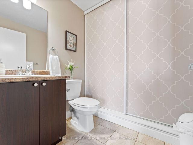 205 - 5 Richgrove Dr
