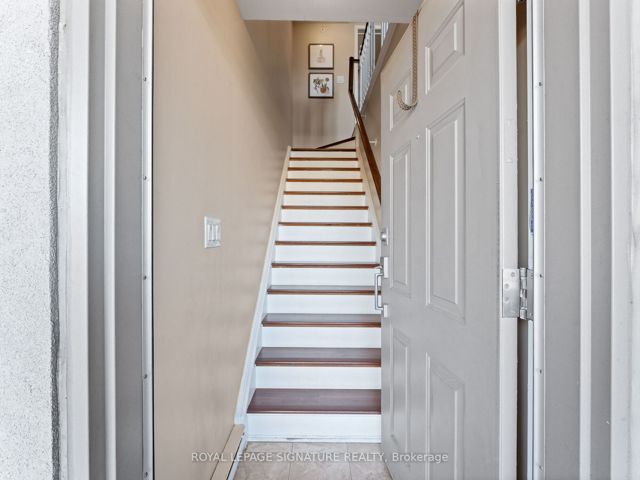 205 - 5 Richgrove Dr