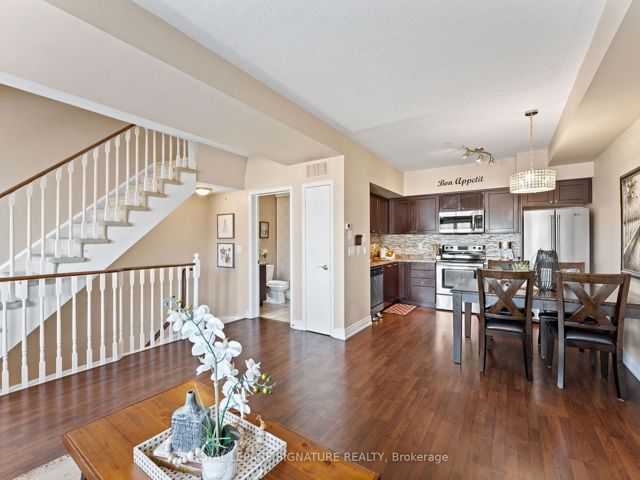 205 - 5 Richgrove Dr