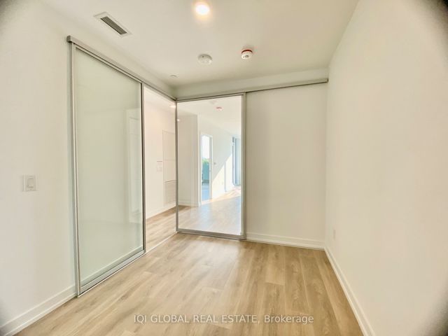 322 - 1100 Sheppard Ave W