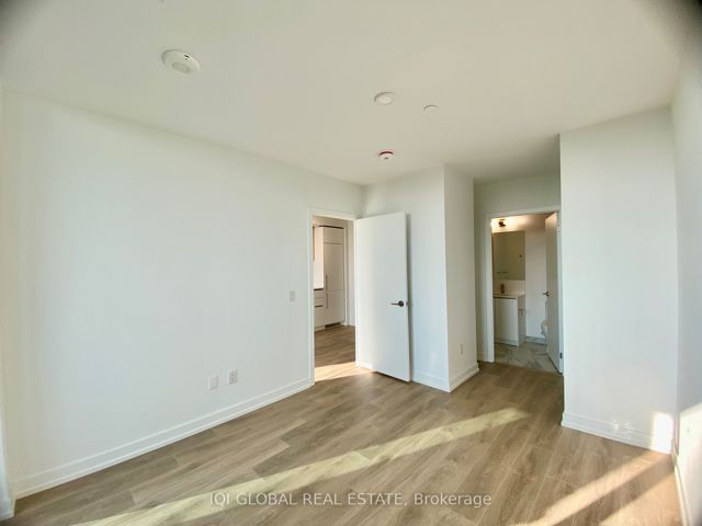 322 - 1100 Sheppard Ave W