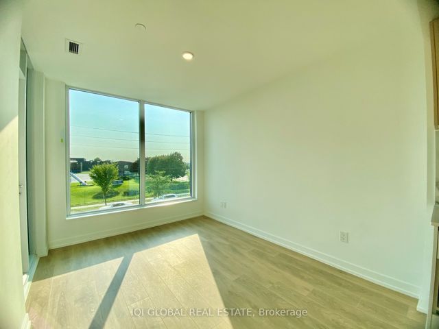 322 - 1100 Sheppard Ave W