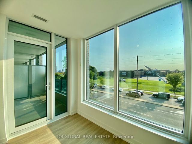 322 - 1100 Sheppard Ave W